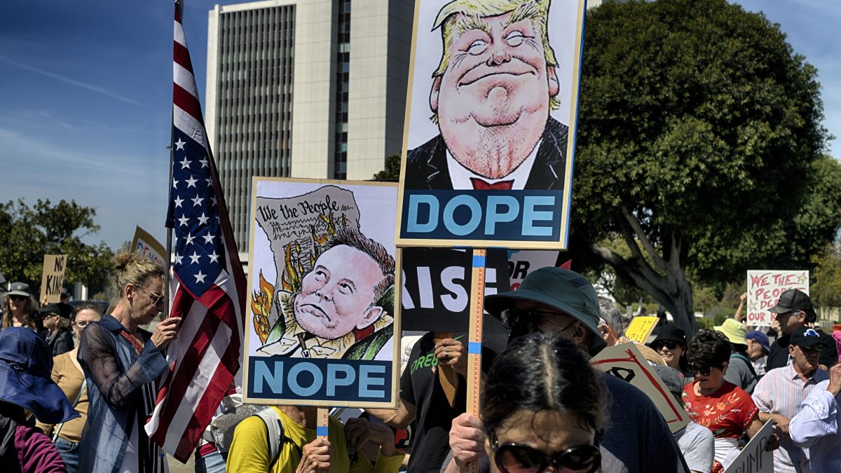 Nationwide ‘hands off!’ protests target Trump, Musk over federal cuts and rights rollbacks Nationwide ‘hands off!’ protests target Trump, Musk over federal cuts and rights rollbacks