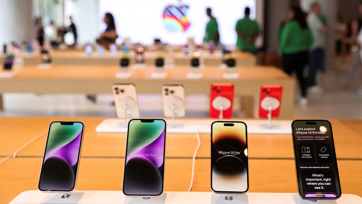 Every third smartphone US imports is now made in India as China's share declines Every third smartphone US imports is now made in India as China's share declines