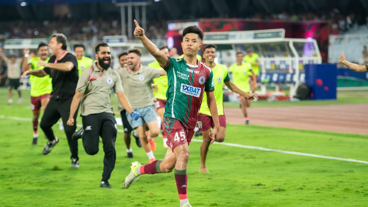 Apuia fires Mohun Bagan to third consecutive ISL final with screamer against Jamshedpur FC Apuia fires Mohun Bagan to third consecutive ISL final with screamer against Jamshedpur FC