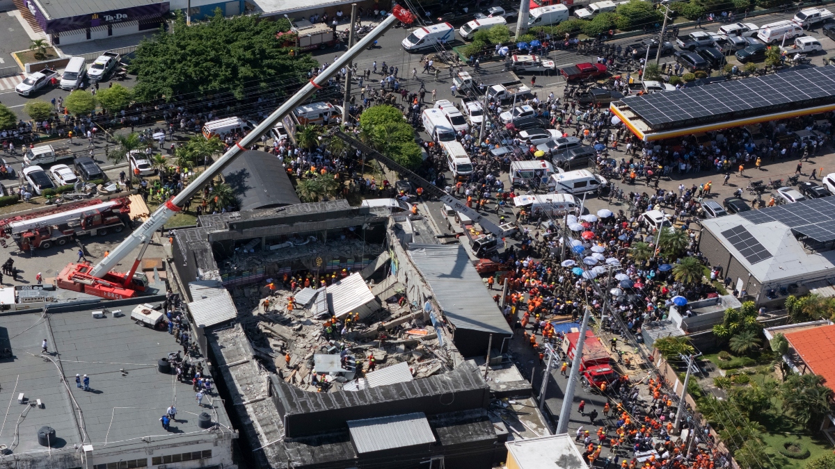 44 killed, dozens injured in Dominican Republic nightclub roof collapse 44 killed, dozens injured in Dominican Republic nightclub roof collapse