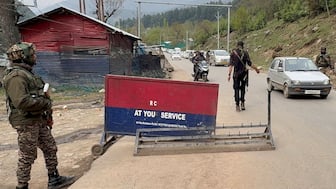 Indian police personnel stop vehicles at a check point following a terrorist attack, near Pahalgam in south Kashmir's Anantnag district, April 22, 2025. (Photo: Reuters)