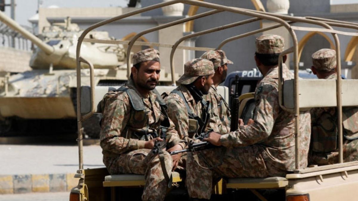 Bomb blast kills 5 Pakistani soldiers in Balochistan; Baloch Liberation Army claims attack Bomb blast kills 5 Pakistani soldiers in Balochistan; Baloch Liberation Army claims attack