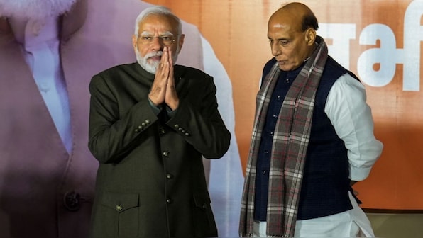 Pahalgam: Rajnath Singh meets PM Modi amid rising India-Pakistan tension  over terror attack – Firstpost