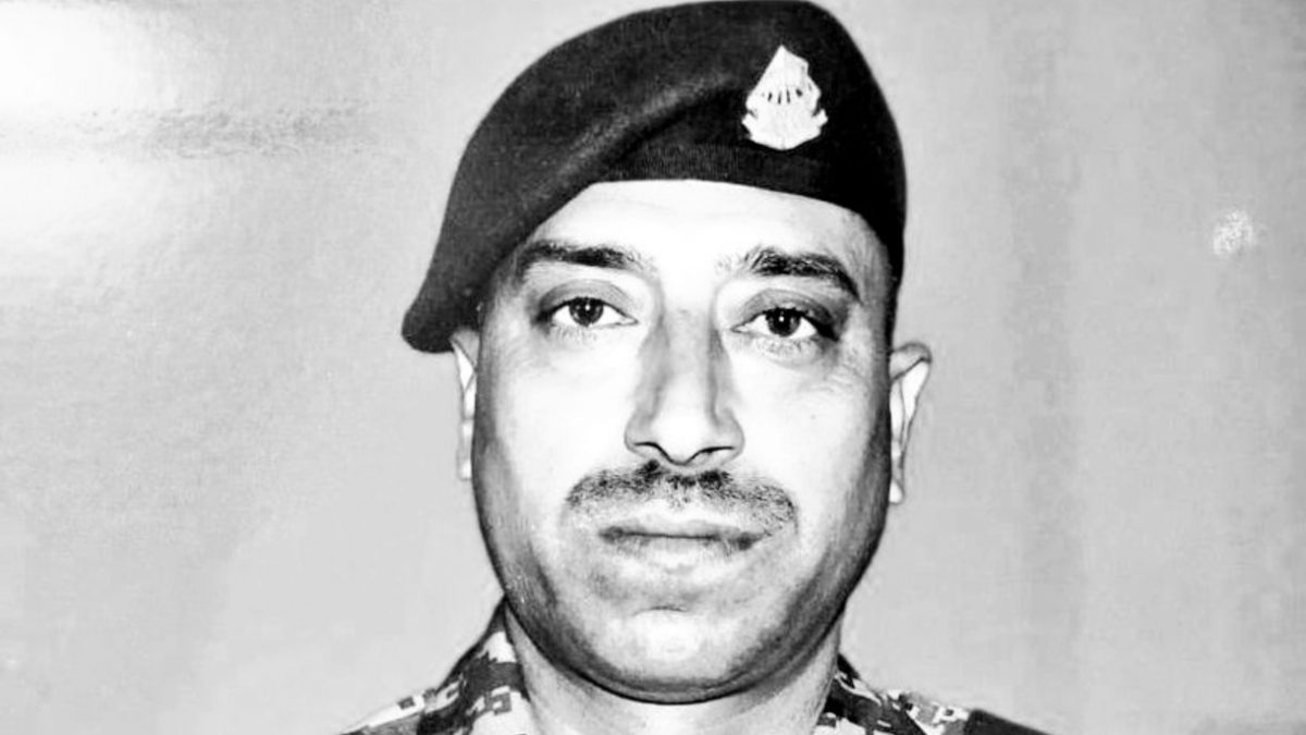 Army JCO killed in LoC encounter with Pakistani infiltrators Army JCO killed in LoC encounter with Pakistani infiltrators