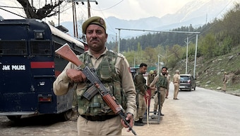 To show their solidarity with Pahalgam terror attack victims, MI and SRH players will wear black armbands. Image: Reuters