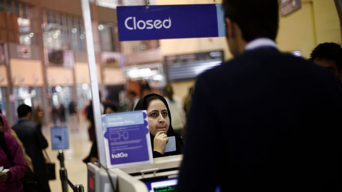 Passenger flow declines by more than half in Kashmir after Pahalgam terror attack Passenger flow declines by more than half in Kashmir after Pahalgam terror attack