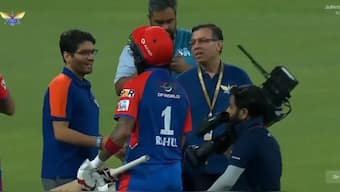 KL Rahul refused to have a talk with Sanjiv Goenka despite the Lucknow Super Giants owner trying his best. Image: JioHotstar screenshot
