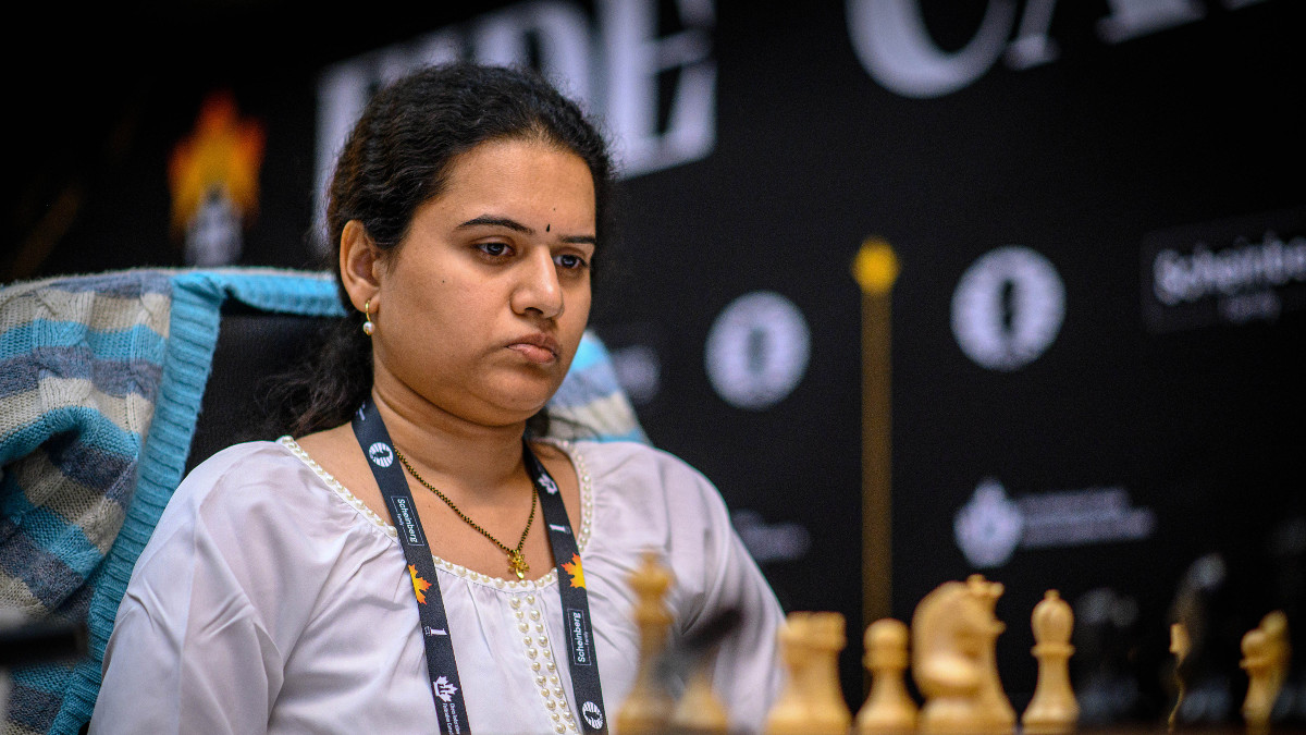 FIDE Women's Grand Prix: Koneru Humpy moves into sole lead after beating Zhu Jiner FIDE Women's Grand Prix: Koneru Humpy moves into sole lead after beating Zhu Jiner