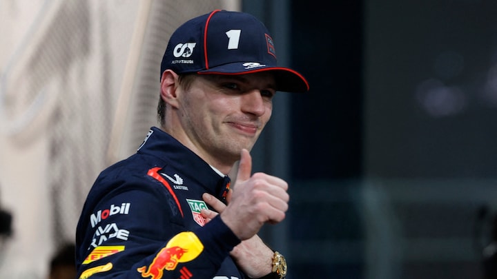 Saudi Arabian Grand Prix: Max Verstappen clinches pole after car "comes alive" during qualifying in Jeddah