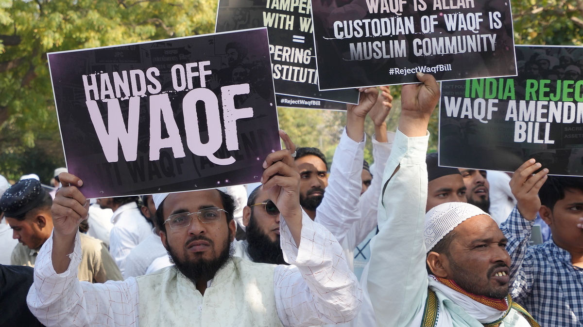 People hold placards during a protest by the All India Muslim Personal Law Board (AIMPLB) against the Waqf (Amendment) Bill at Jantar Mantar, in New Delhi, Monday, March 17, 2025. PTI File People hold placards during a protest by the All India Muslim Personal Law Board (AIMPLB) against the Waqf (Amendment) Bill at Jantar Mantar, in New Delhi, Monday, March 17, 2025. PTI File