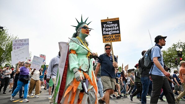 ‘Weak and ineffective’: Trump lashes out at judges after Court blocks migrant deportation plan