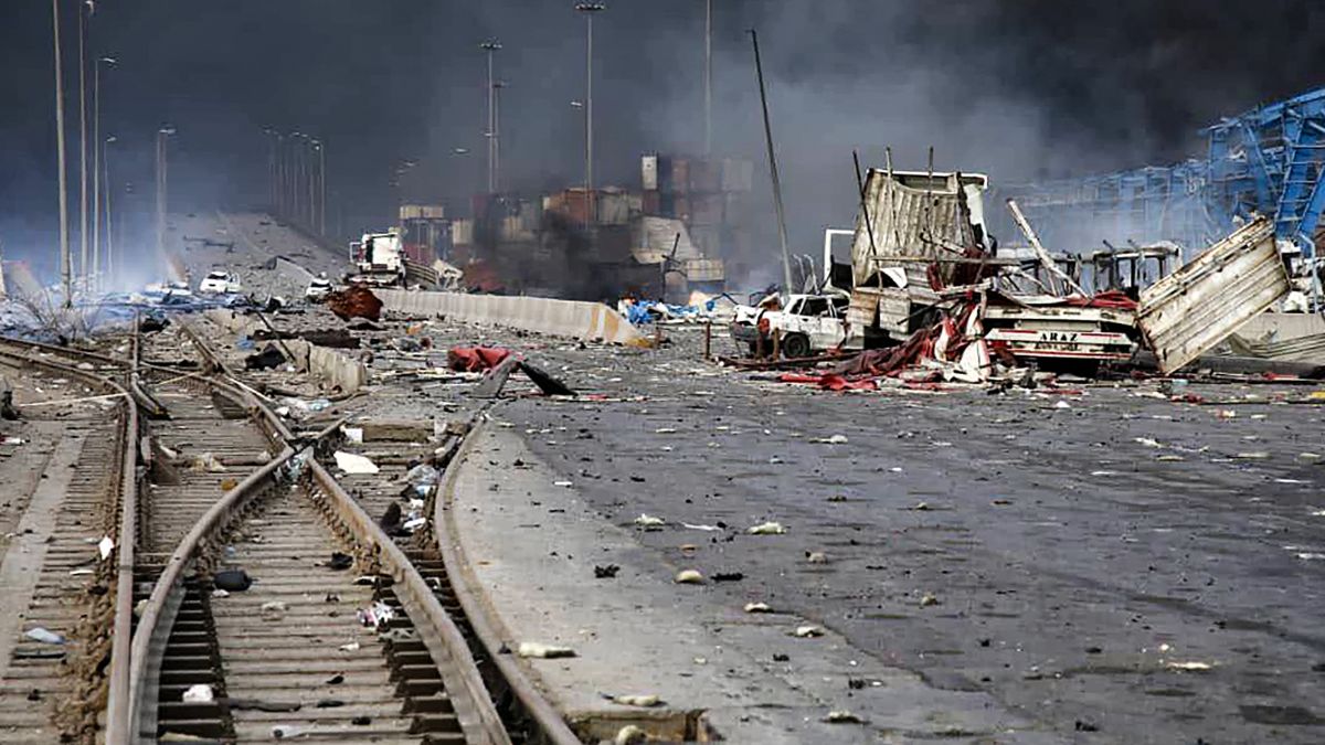 Iran: Fire blazes day after port blast killed 28, injured over 1,000 Iran: Fire blazes day after port blast killed 28, injured over 1,000