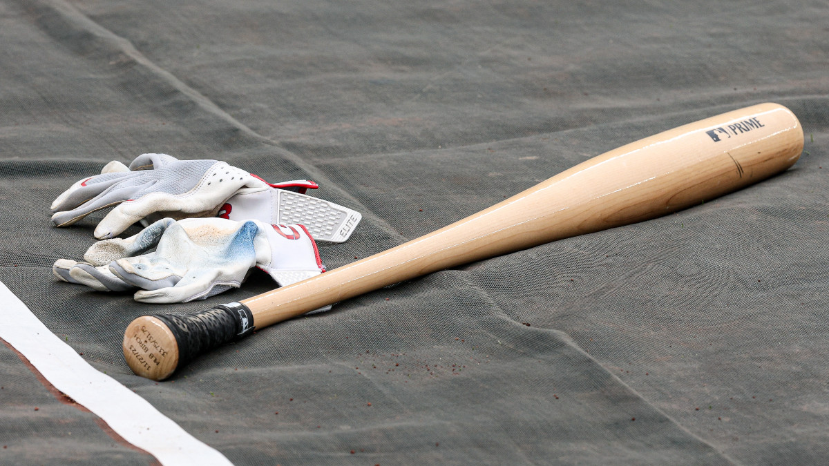 A torpedo bat and gloves belonging to New York Yankees outfielder Cody Bellinger are seen on a tarp before the game against the Arizona Diamondbacks at Yankee Stadium. Reuters A torpedo bat and gloves belonging to New York Yankees outfielder Cody Bellinger are seen on a tarp before the game against the Arizona Diamondbacks at Yankee Stadium. Reuters