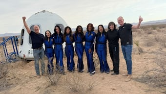 The image shows Jeff Bezos, Kerianne Flynn, Katy Perry, Lauren Sanchez, Aisha Bowe, Gayle King, Amanda Nguyen, Sarah Knights, director of Blue Origin's astronaut office, and Blue Origin CEO Dave Limp. Blue Origin via AP