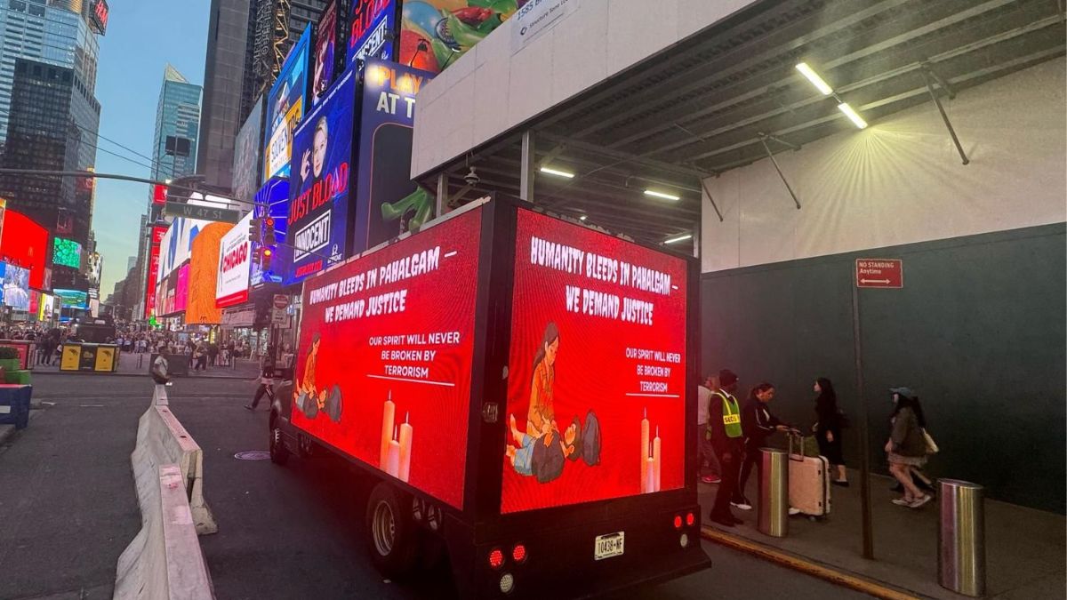 A truck carrying support slogans for Pahalgam was spotted in NYC. A truck carrying support slogans for Pahalgam was spotted in NYC.