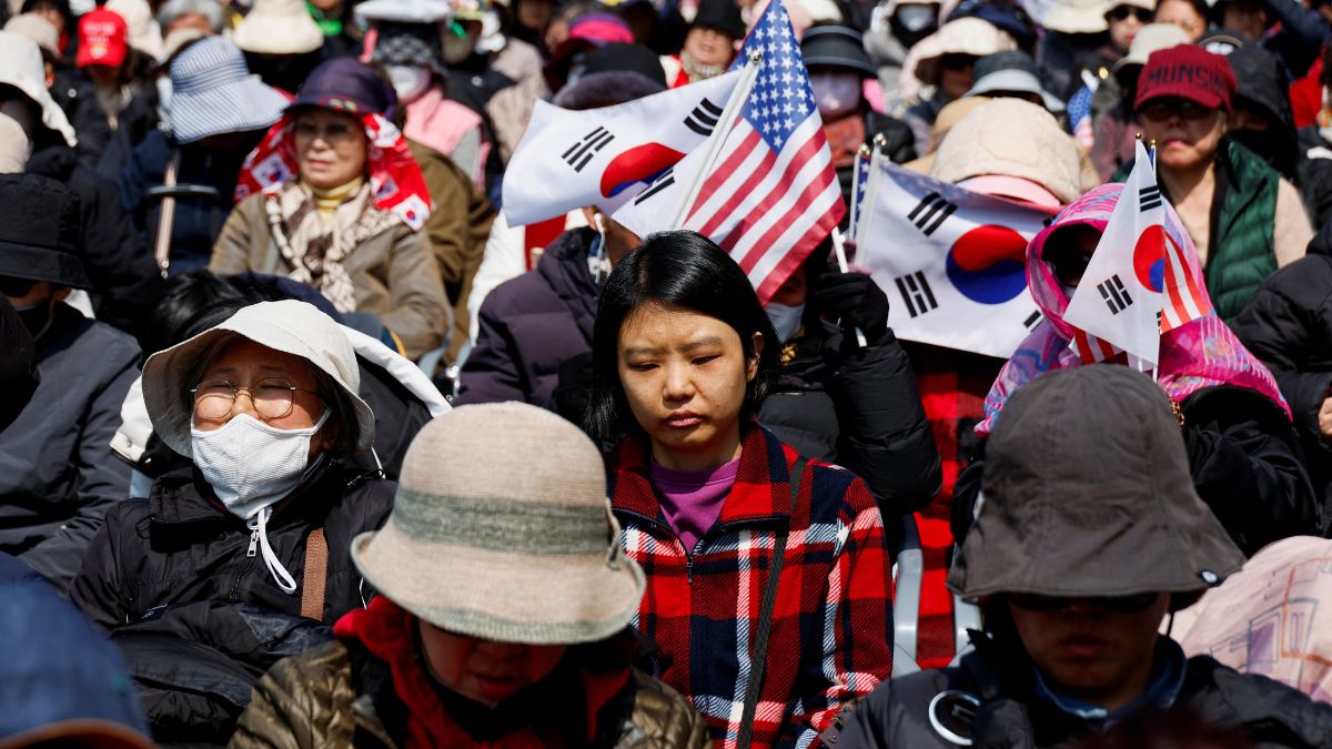 South Korea sets June 3 presidential election after Yoon’s ouster over martial law bid South Korea sets June 3 presidential election after Yoon’s ouster over martial law bid