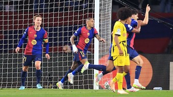 Barcelona against Borussia Dortmund in first leg of UCL quarter-finals. Image: Reuters