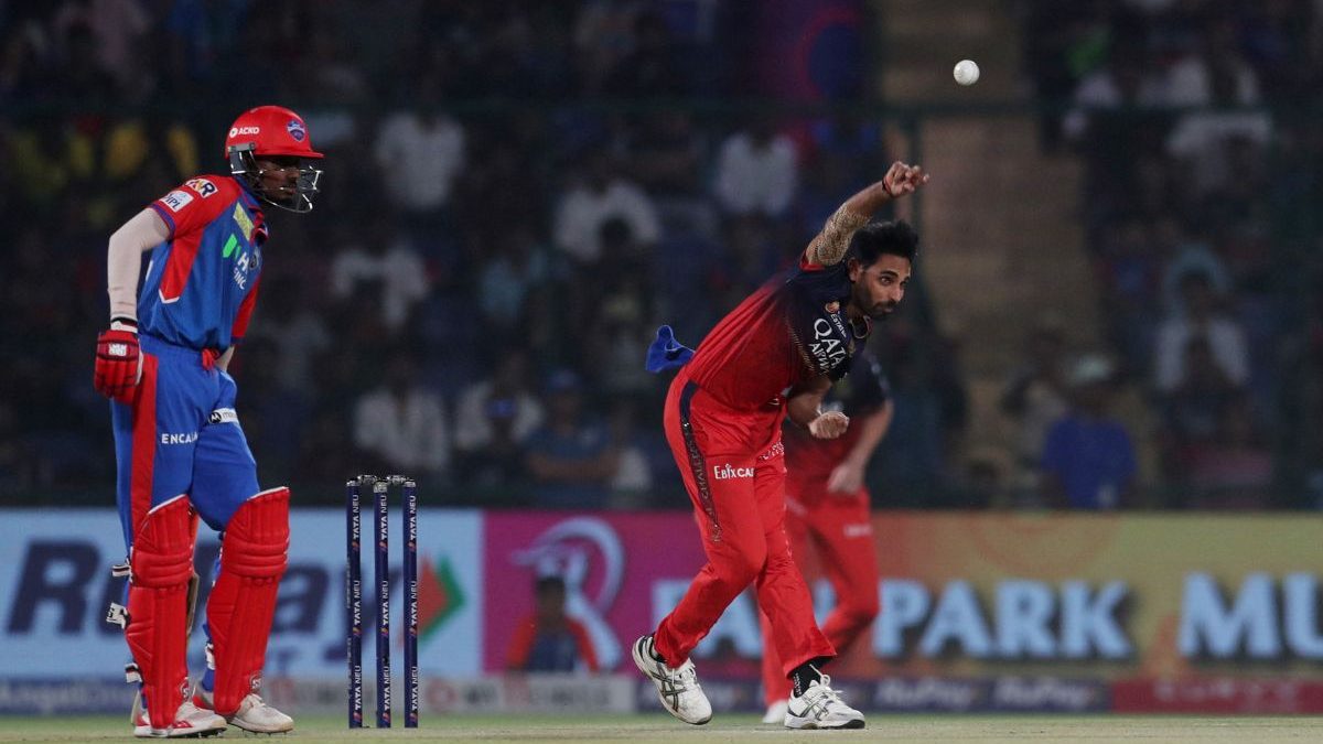 DC vs RCB LIVE Cricket Score, IPL 2025: Capitals struggle to keep the scoreboard moving as RCB bowlers tighten screws DC vs RCB LIVE Cricket Score, IPL 2025: Capitals struggle to keep the scoreboard moving as RCB bowlers tighten screws