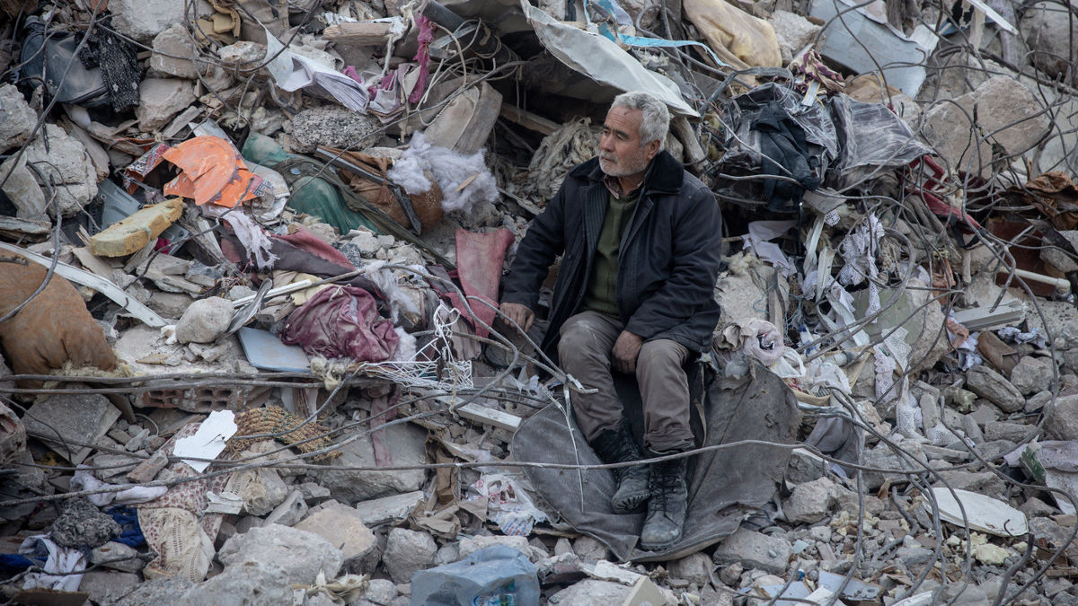 Earthquake jolts Turkey: Tremors of 6.2 magnitude hit Sea of Marmara, shakes Istanbul Earthquake jolts Turkey: Tremors of 6.2 magnitude hit Sea of Marmara, shakes Istanbul