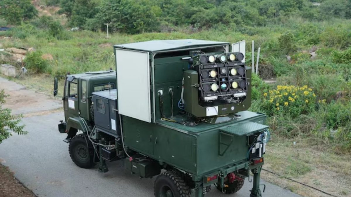 India’s ‘Star Wars’ weapon! DRDO tests laser that melts aerial threats India’s ‘Star Wars’ weapon! DRDO tests laser that melts aerial threats