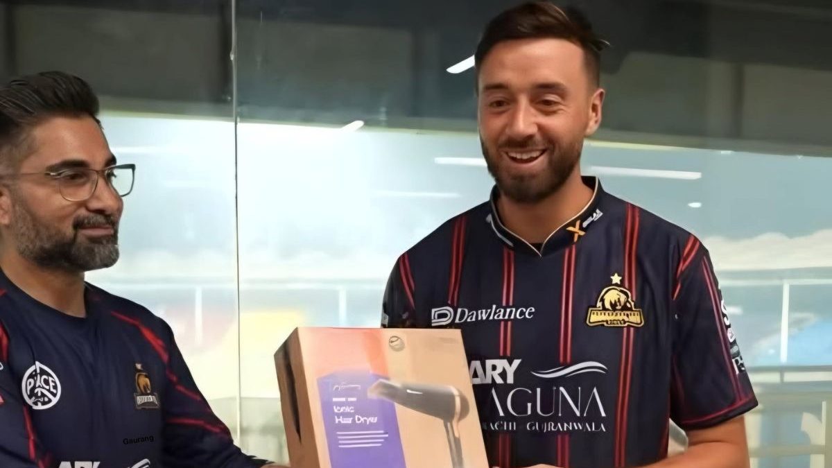 PSL trolled after James Vince gets hair dryer for hitting century: 'Next will be shaving gel or shampoo' PSL trolled after James Vince gets hair dryer for hitting century: 'Next will be shaving gel or shampoo'