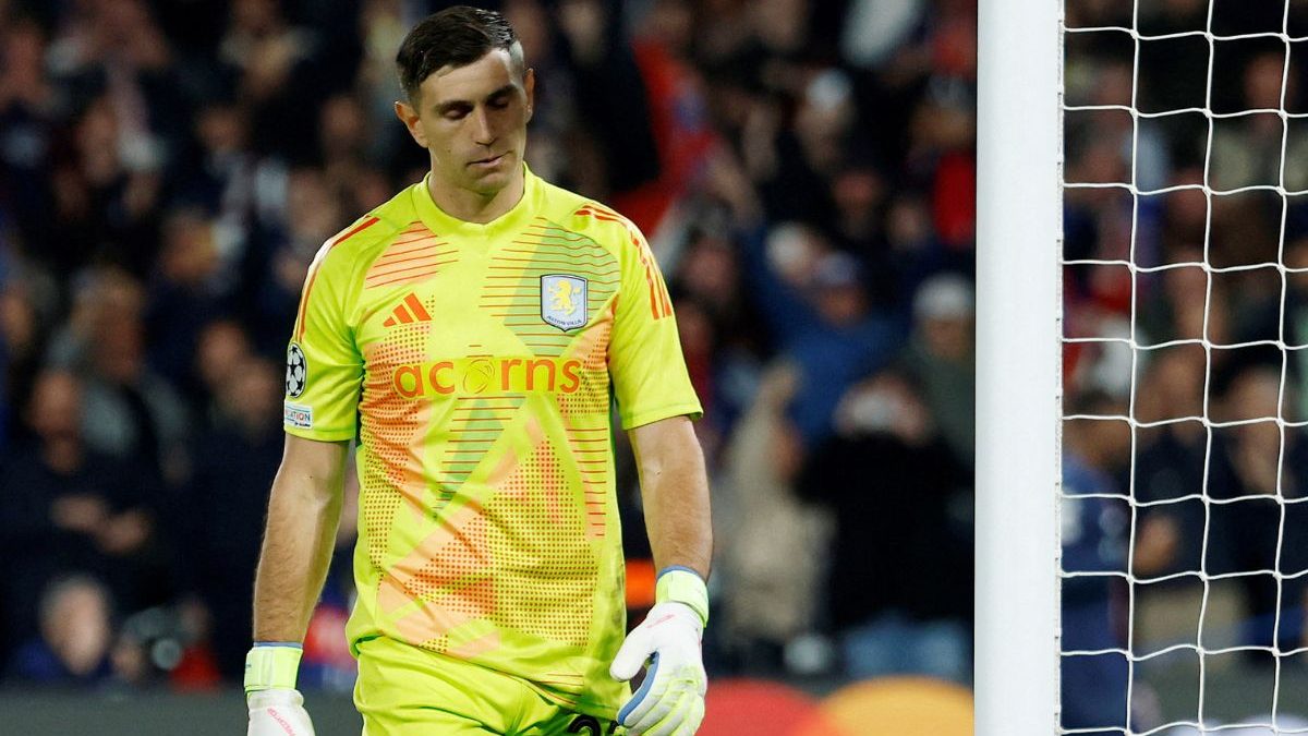 Martinez looks dejected after PSG's second goal. Image: Reuters Martinez looks dejected after PSG's second goal. Image: Reuters