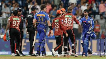 Mumbai Indians beat Sunrisers Hyderabad by 4 wickets. Image: Reuters