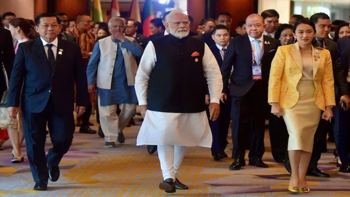 Myanmar's junta leader Min Aung Hlaing, Prime Minister Narendra Modi and Thailand's Prime Minister Paetongtarn Shinawatra arrive ahead of the 6th BIMSTEC Summit, in Bangkok, Thailand, April 4, 2025. Thailand Government House/Handout via REUTERS Myanmar's junta leader Min Aung Hlaing, Prime Minister Narendra Modi and Thailand's Prime Minister Paetongtarn Shinawatra arrive ahead of the 6th BIMSTEC Summit, in Bangkok, Thailand, April 4, 2025. Thailand Government House/Handout via REUTERS