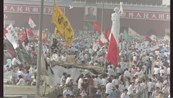Thousands flock to Tienanmen Square June 4, 1989. File Image/Reuters