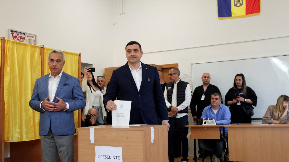 Romania’s hard-right Eurosceptic Simion wins first round in presidential re-run, signals nationalist surge