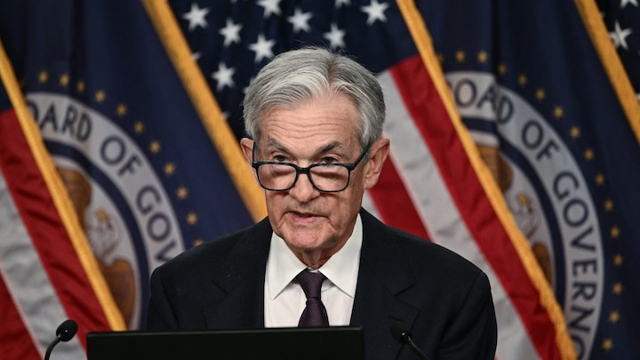 US Fed pauses rate cuts again, cites inflation and unemployment risks amid Trump's tariffs