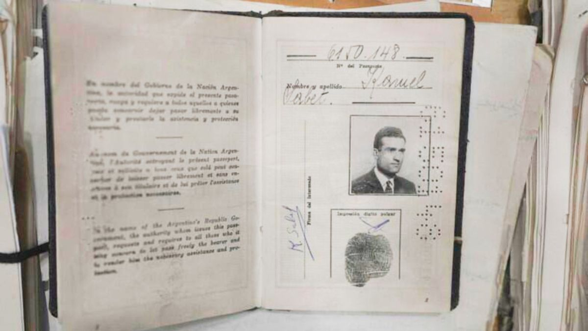 Who was Eli Cohen? Israel recovers items of legendary spy, 60 years after his execution in Syria Who was Eli Cohen? Israel recovers items of legendary spy, 60 years after his execution in Syria