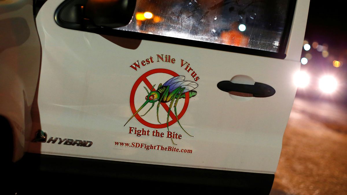 A vector control team vehicle displays a sign warning of West Nile Virus before the early morning spraying of a neighborhood due to increasing numbers of mosquitoes having tested positive for West Nile virus in San Diego, California, U.S. May 18, 2016. (Representative Photo, Credit: Reuters) A vector control team vehicle displays a sign warning of West Nile Virus before the early morning spraying of a neighborhood due to increasing numbers of mosquitoes having tested positive for West Nile virus in San Diego, California, U.S. May 18, 2016. (Representative Photo, Credit: Reuters)