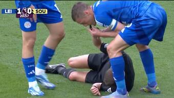 Leicester City strike Jamie Vardy blows the whistle to halt Southampton's attack following referee David Webb's collision with Jordan Ayew. Image credit: Screengrab of video posted by @VOOsport on X