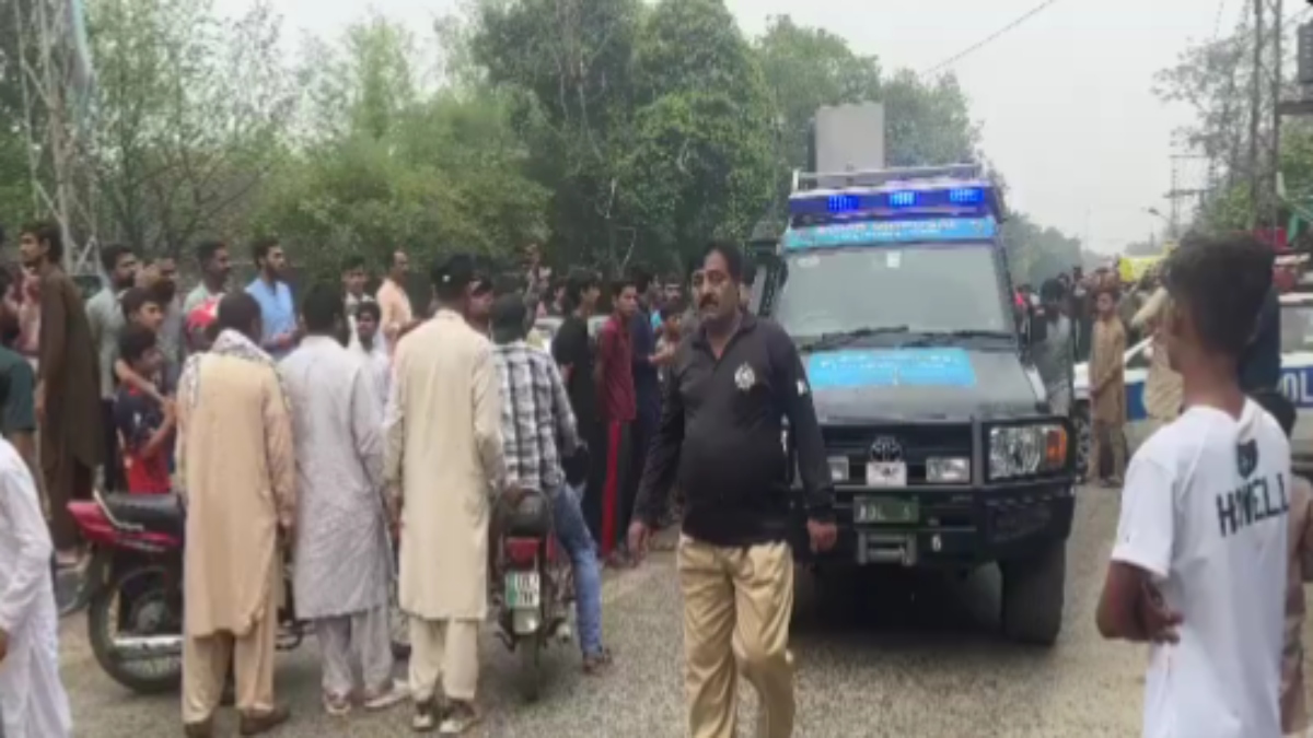 Multiple explosion heard in Lahore. X Multiple explosion heard in Lahore. X