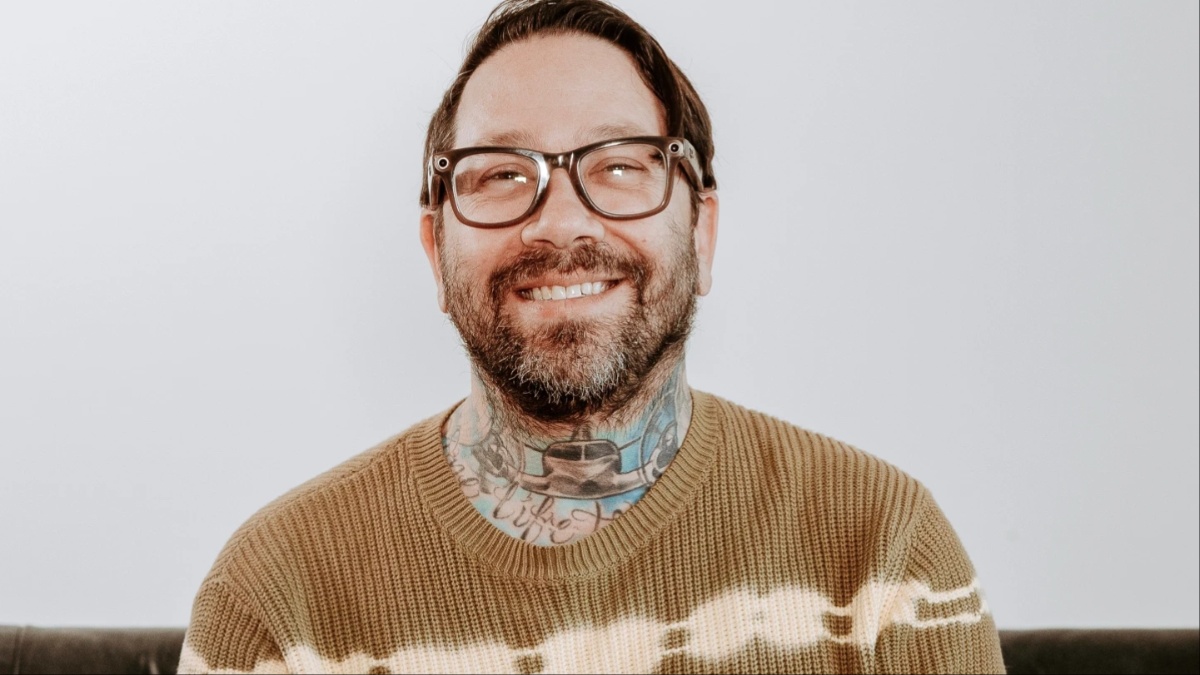 Dave Shapiro, groundbreaking music executive, dies in San Diego plane crash at 42 Dave Shapiro, groundbreaking music executive, dies in San Diego plane crash at 42