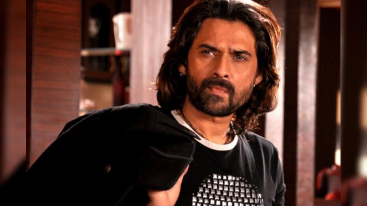 Yamla Pagla Deewana, R...Rajkumar & Son of Sardaar actor Mukul Dev dies at 54 Yamla Pagla Deewana, R...Rajkumar & Son of Sardaar actor Mukul Dev dies at 54