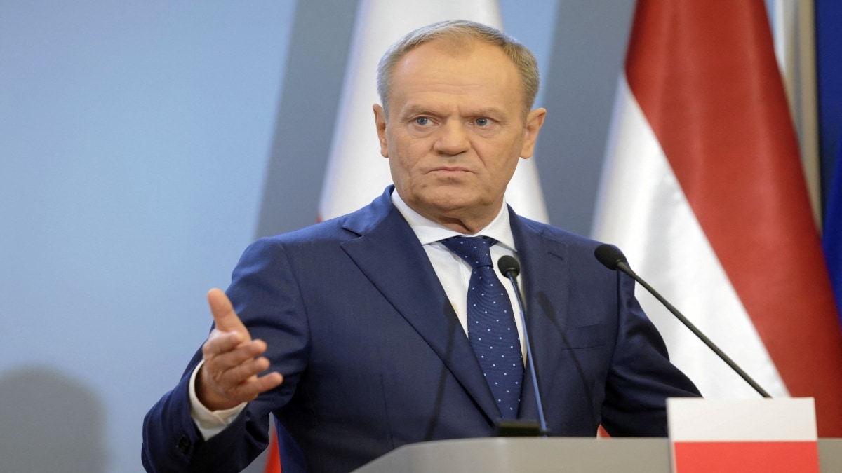 Poland scrambles military after Russian ‘shadow fleet’ vessel spotted near Baltic power cable