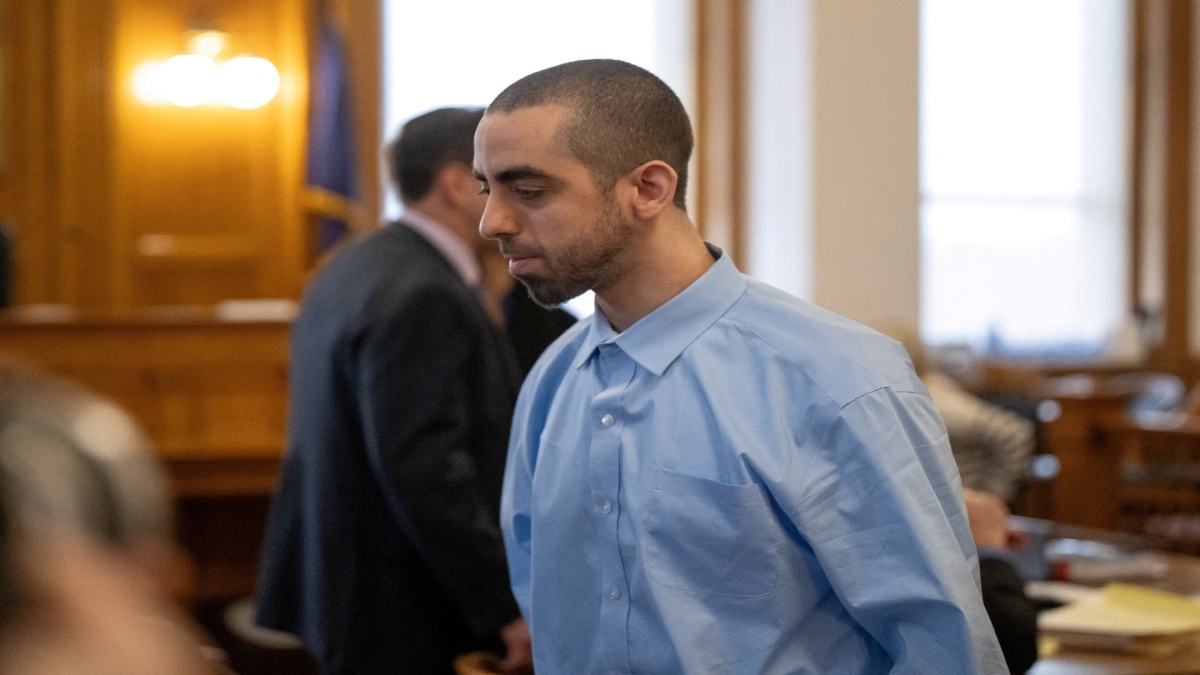 Salman Rushdie attacker sentenced to 25 years for 2022 onstage stabbing