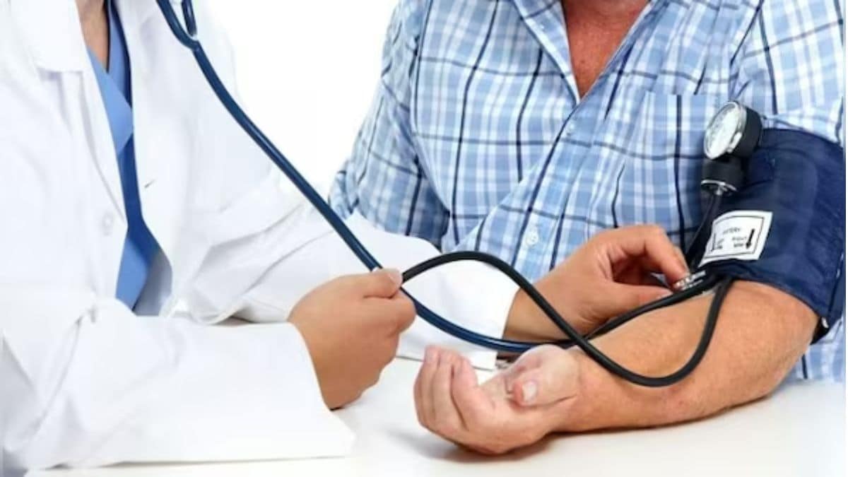 How diet, exercise and sleep play a vital role in controlling hypertension naturally