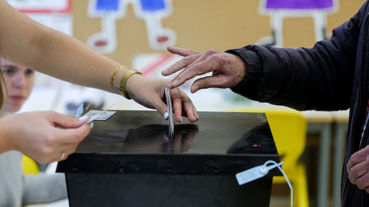 Poland, Romania & Portugal Elections 2025: Romanian centrist Nicușor Dan ahead in presidential race, exit polls show