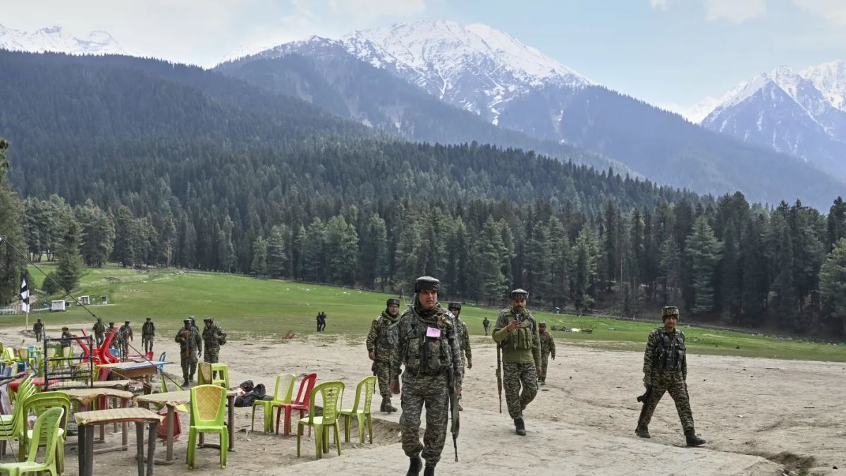 Janaza-Ghaib: Symbolic funeral of Pahalgam attacker in PoK confirms Pakistan’s role in attack, says report Janaza-Ghaib: Symbolic funeral of Pahalgam attacker in PoK confirms Pakistan’s role in attack, says report