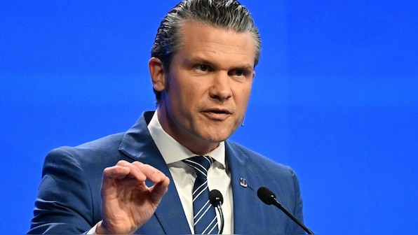 Hegseth jumping the Trump ship? Pentagon too hot to handle, report says he mulls guv role
