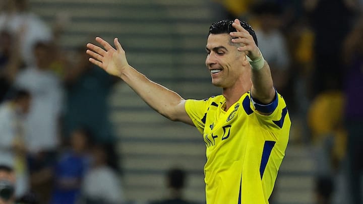 Cristiano Ronaldo tops Forbes' highest-paid athletes list once again; Stephen Curry in second spot