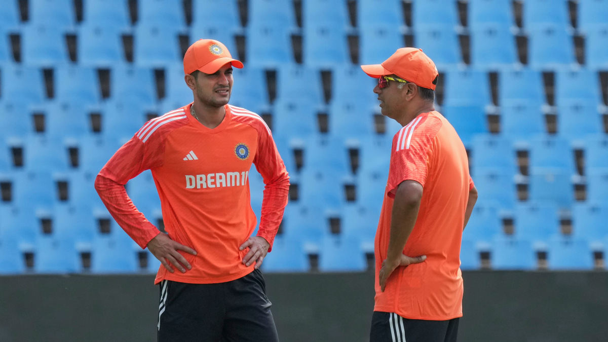 How Rahul Dravid played a role in shaping Shubman Gill's cricketing journey How Rahul Dravid played a role in shaping Shubman Gill's cricketing journey