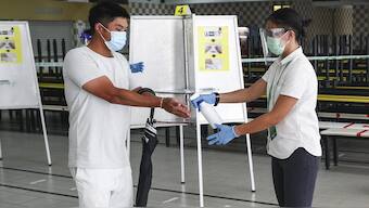 At present, ‘LF.7’ and ‘NB.1.8’ — both descendants of the ‘JN.1’ variant — are the main variants of the COVID-19-causing virus circulating in Singapore. AP File