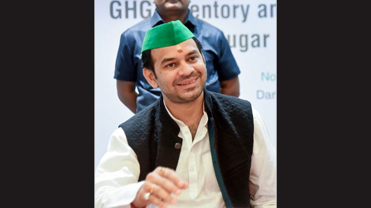 Lalu Prasad Yadav expels son Tej Pratap from RJD and family over ‘irresponsible behaviour’ Lalu Prasad Yadav expels son Tej Pratap from RJD and family over ‘irresponsible behaviour’