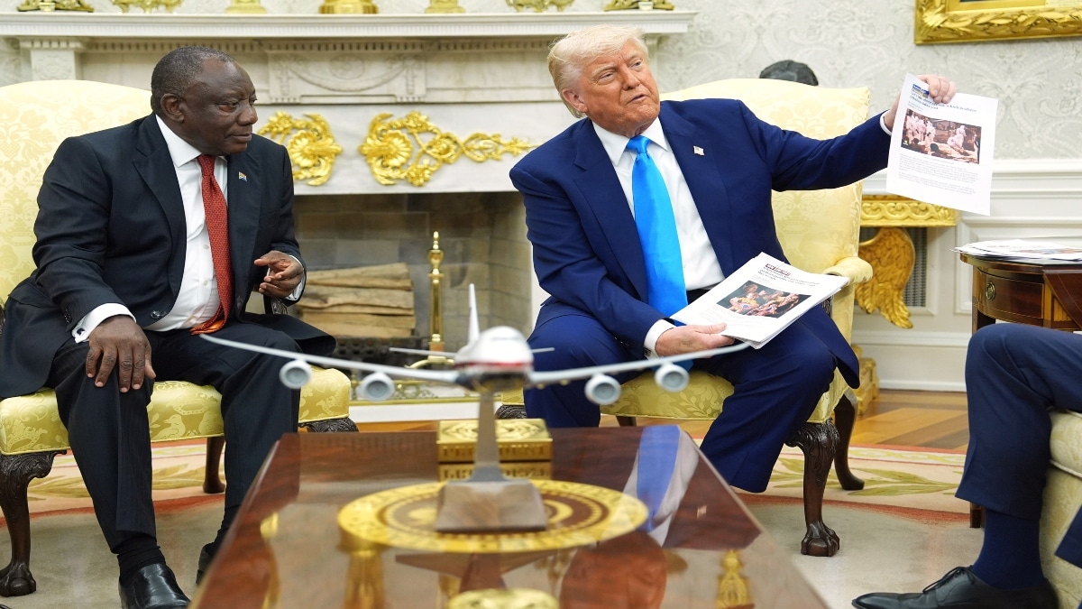 Trump meets Ramaphosa, presses him on unfounded 'white genocide' claims in tense White House meeting