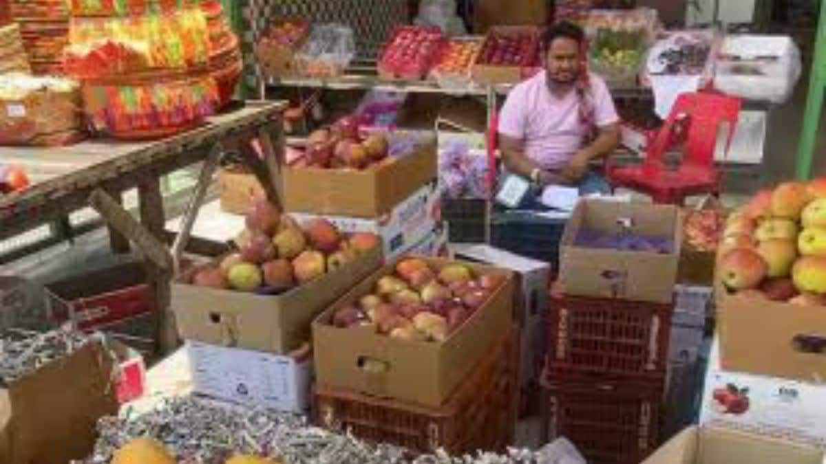 Pune trader claims threat via voice message from Pakistan after boycotting Turkish apples