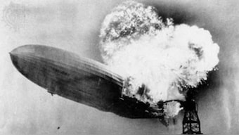 The airship caught fire while landing in Lakehurst and was completely destroyed. Photo: US Navy 
